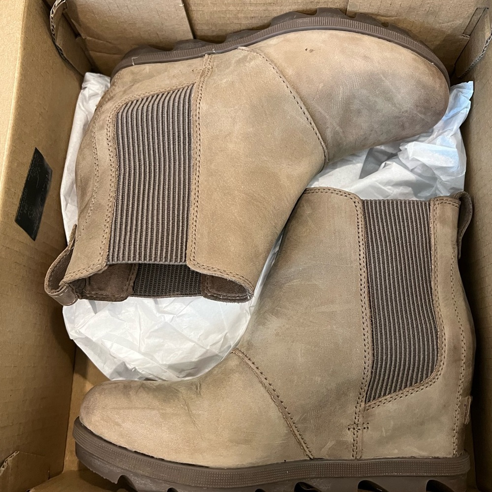 Sorel women's Joan of artichoke wedge boots